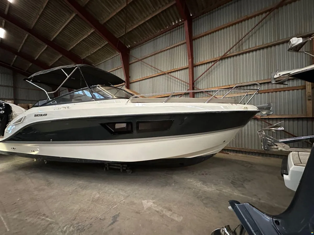Quicksilver 805 Cruiser