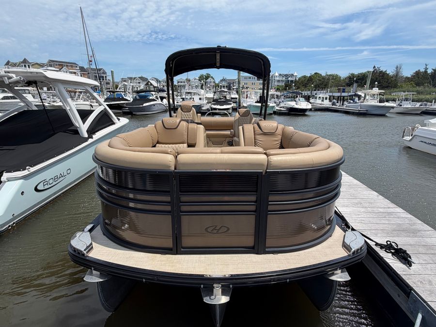 Harris Grand Mariner 230